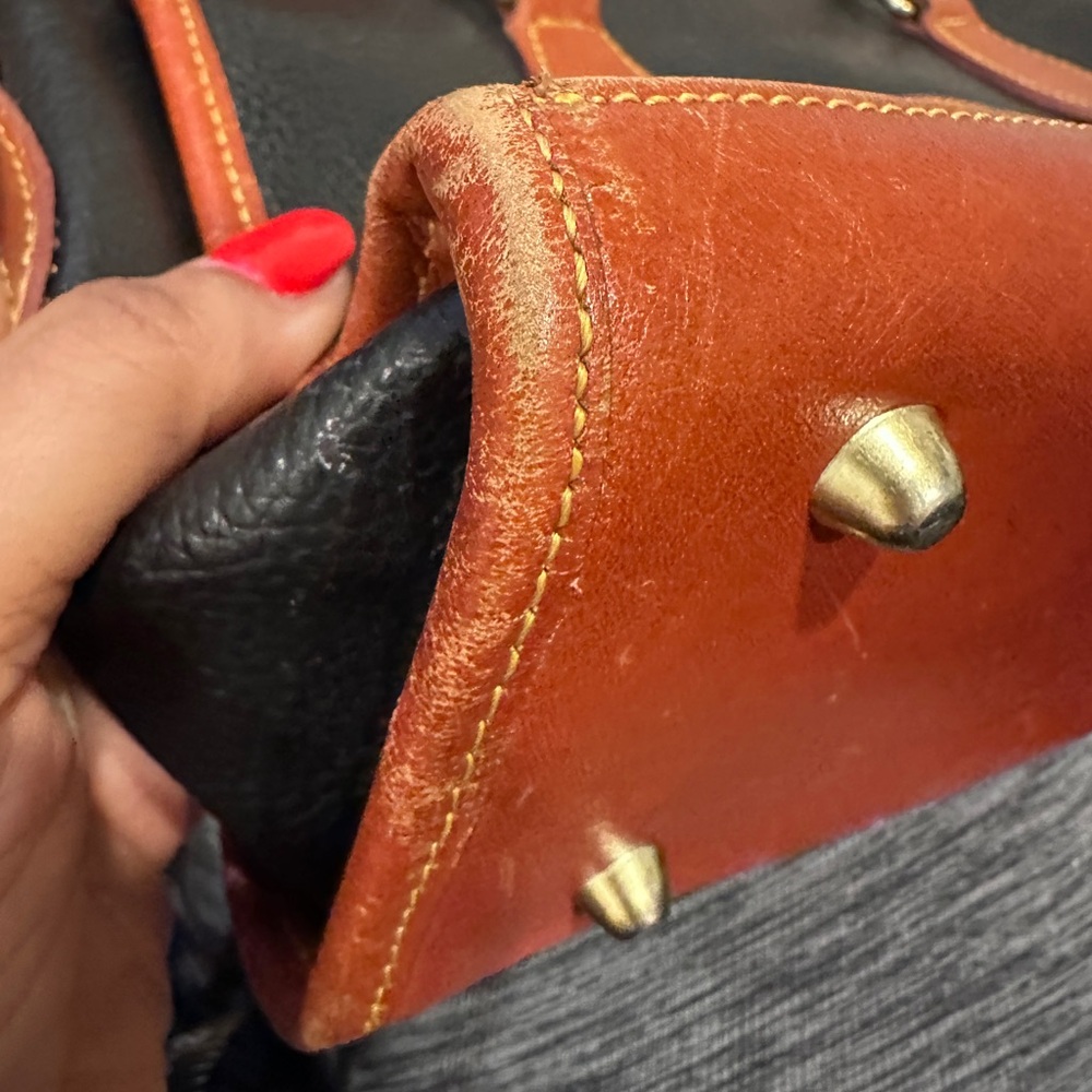 Vintage Black & British Genuine Contrasting Leather Tan Handbag - Picture 14 of 14